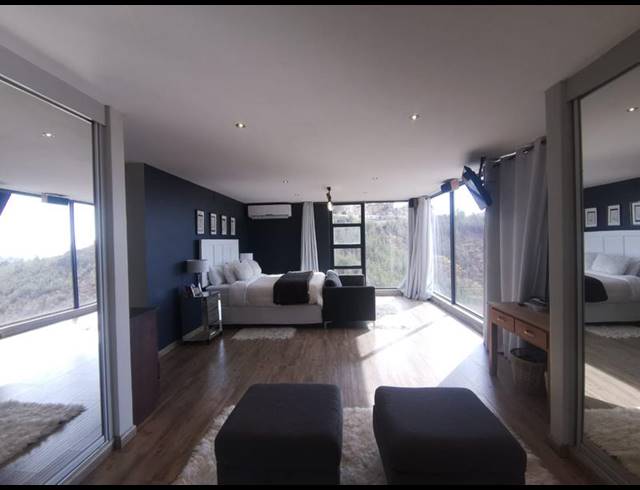 4 BEDROOM HOUSE FOR SALE IN WATERKLOOF RIDGE